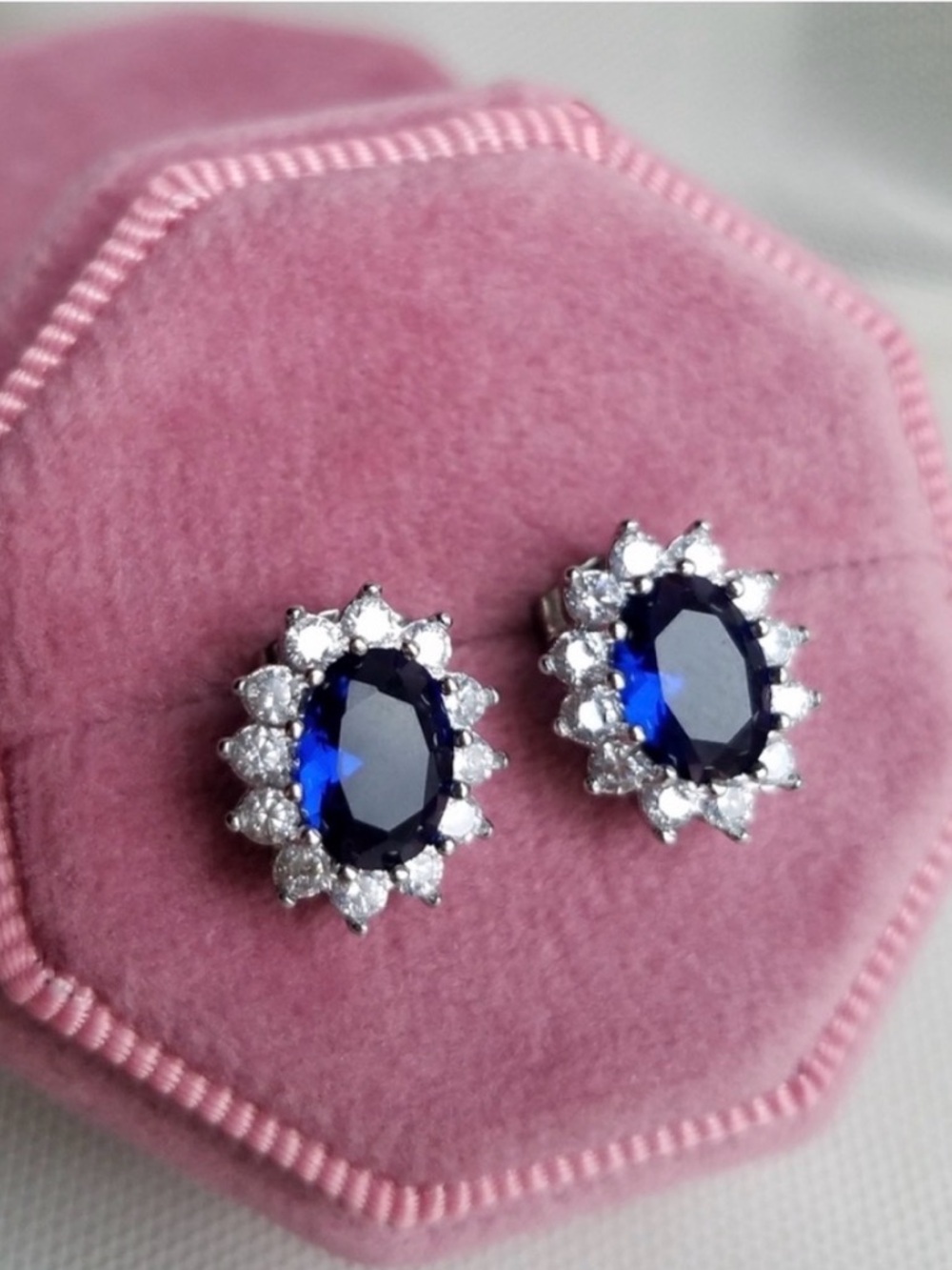 Swarovski Elements 925 Sterling Silver Blue Sapphire Diana Stud Earrings NEW